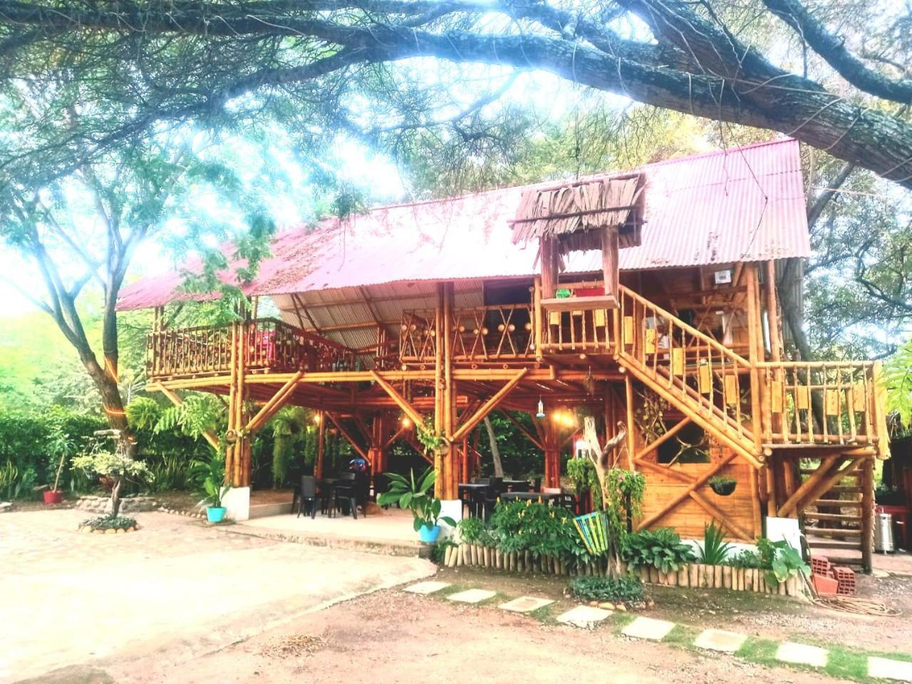 Avani Del Desierto Villavieja Luaran gambar